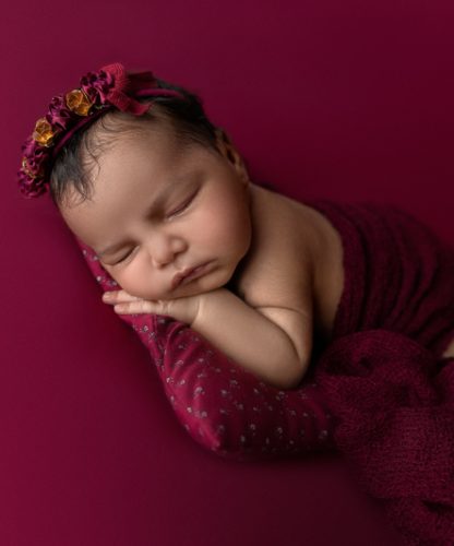 Neugeborenenfotografie Thurgau Babyfotograf Thurgau Neugeborenen Shooting Weinfelden Neugeborenen Fotograf Wil Baby Fotoshooting Frauenfeld Newborn Fotografie Schweiz Professionelle Babyfotos Thurgau Neugeborenen Shooting Studio Thurgau Natürliches Babyshooting Wil Familienfotograf Weinfelden Newborn Fotoshooting Frauenfeld Babyfotografie mit Requisiten Thurgau